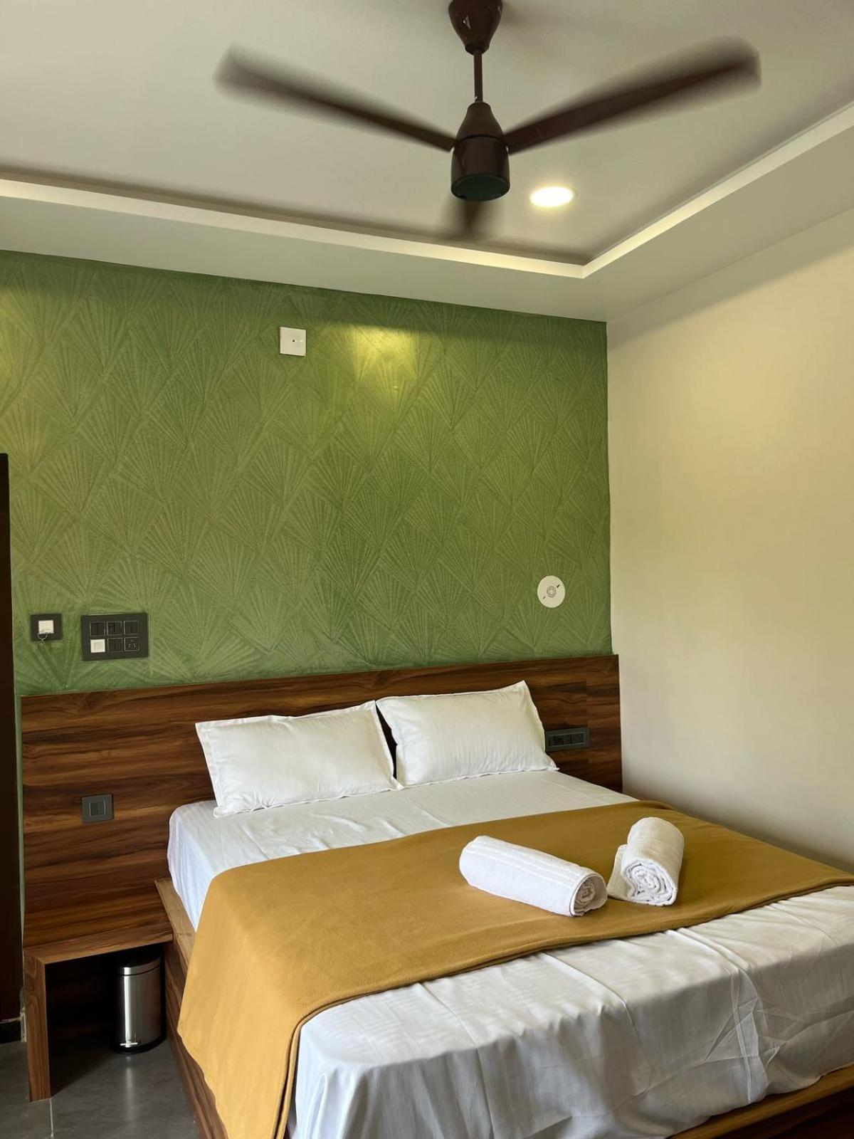 Отель Trigon Retreat Purnankuppam Экстерьер фото